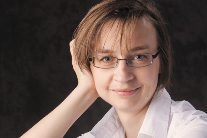 Publishers' Preview: Debut Authors: Five Questions for Mylisa Larsen